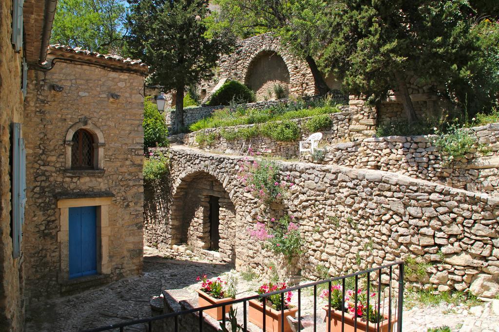 Chambres D'Hotes De L'Abbaye Montbrun-les-Bains Exterior foto